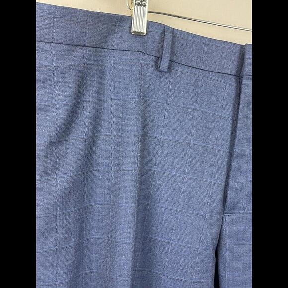 Haggar Tailored Fit Travel Performance Men's Suit Pant With Stretch Size 42 x 30 - Picture 3 of 4